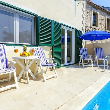 Leticia In Tucepi, Private Pool Villa *